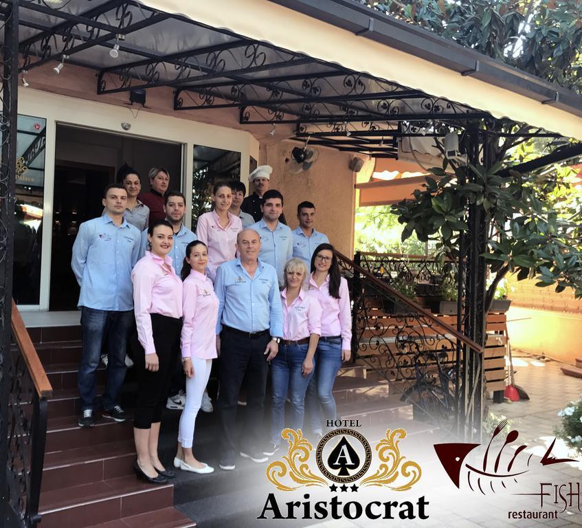 Hotel Aristocrat & Fish Restaurant Скопье Экстерьер фото