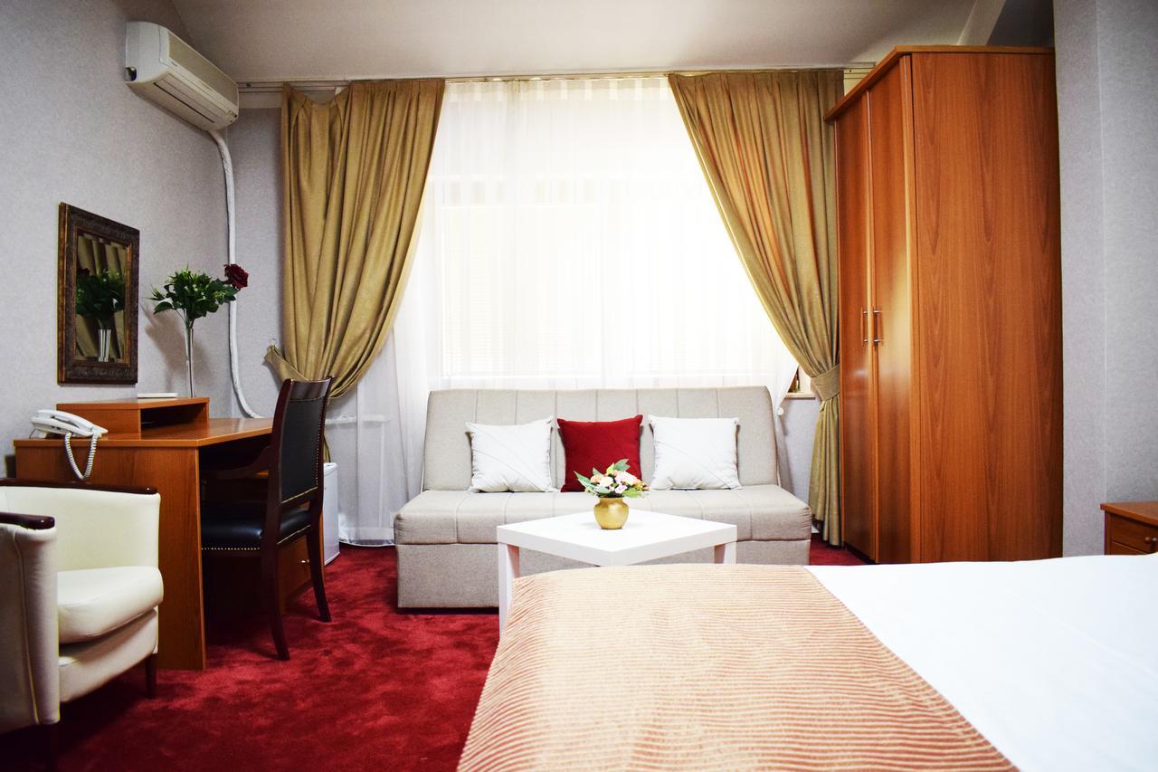 Hotel Aristocrat & Fish Restaurant Скопье Экстерьер фото